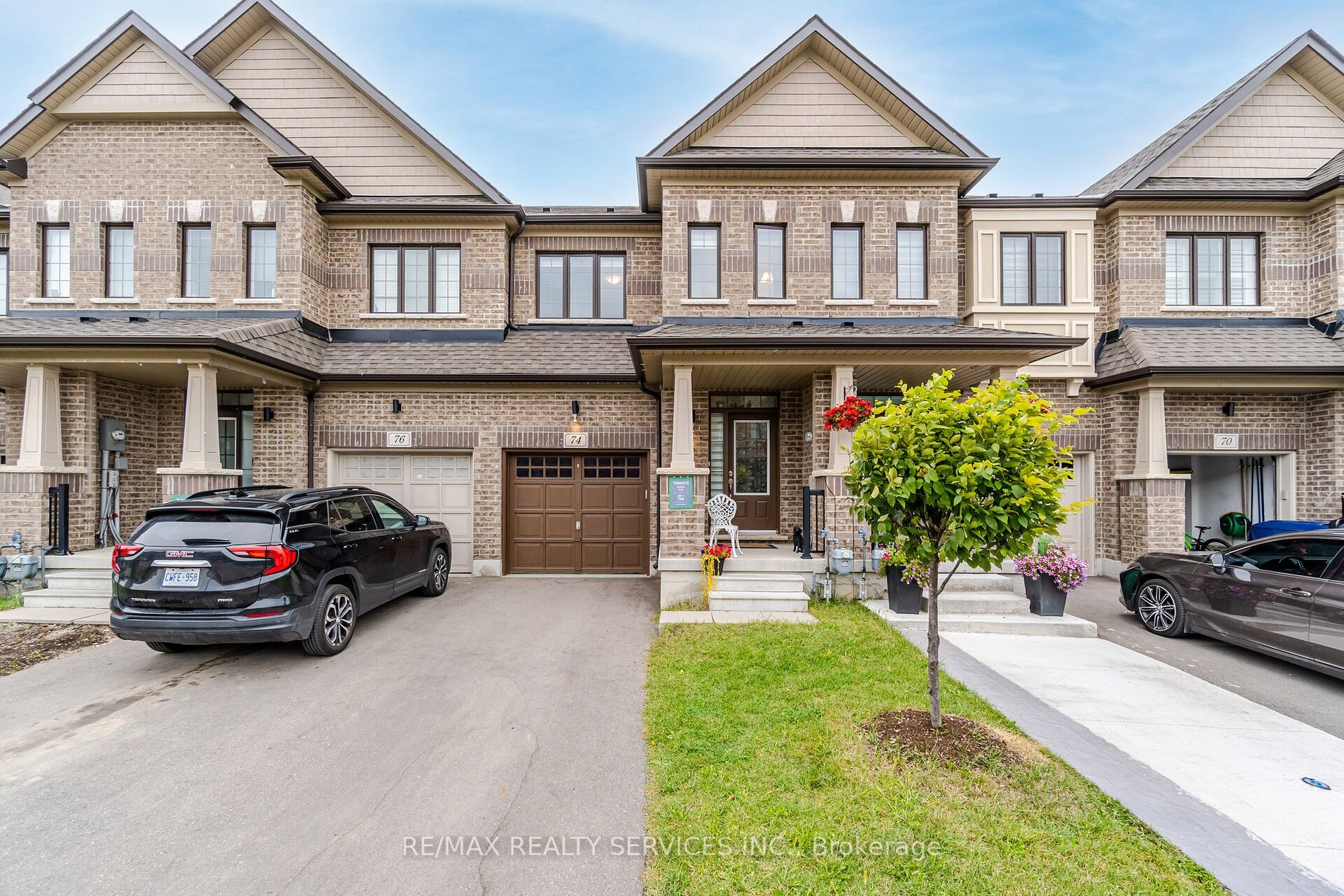 74 Doris Pawley Cres W