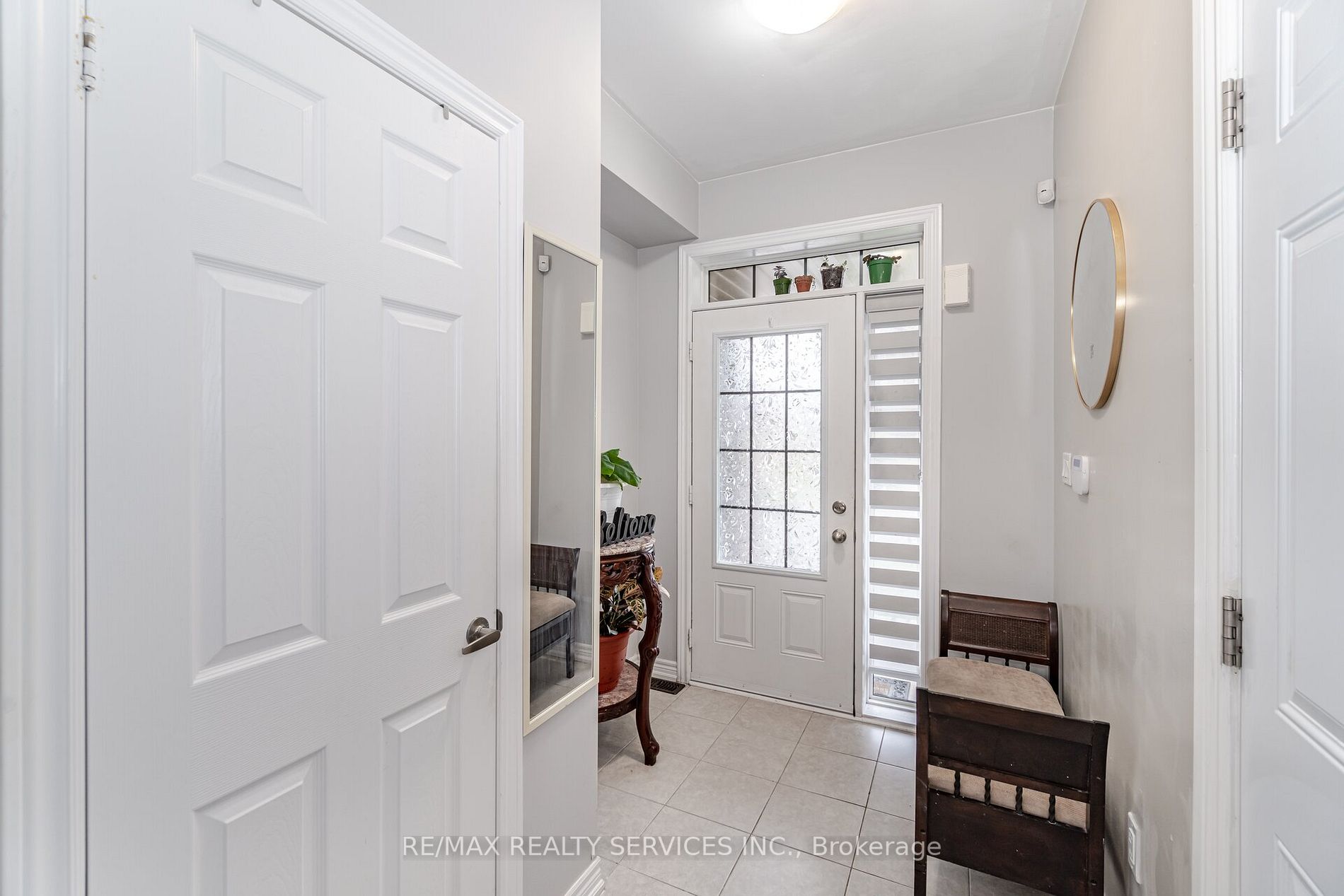 74 Doris Pawley Crescent W