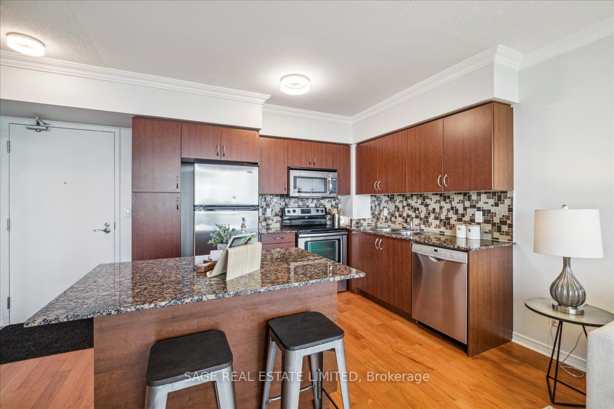 Listing W6779940 - Large Photo # 13