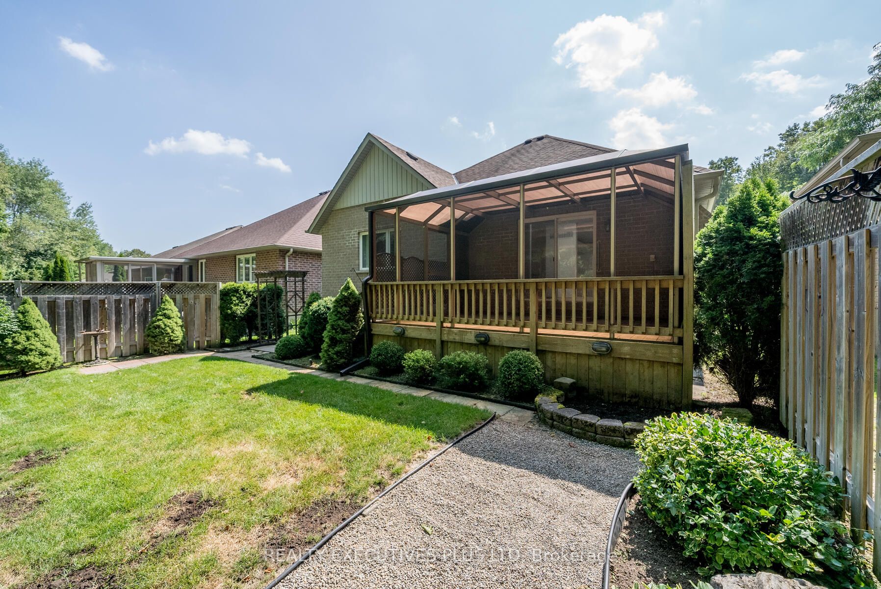 9 Hilliard Court