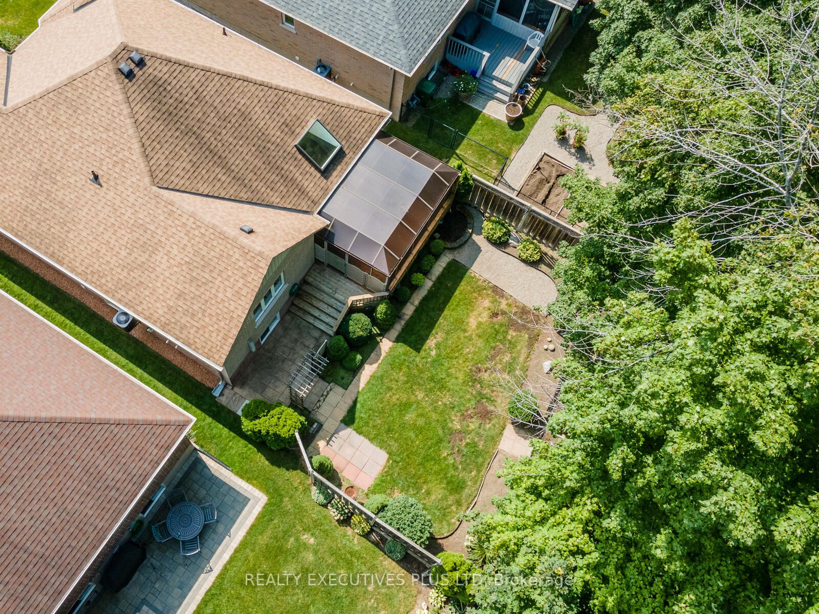 9 Hilliard Court
