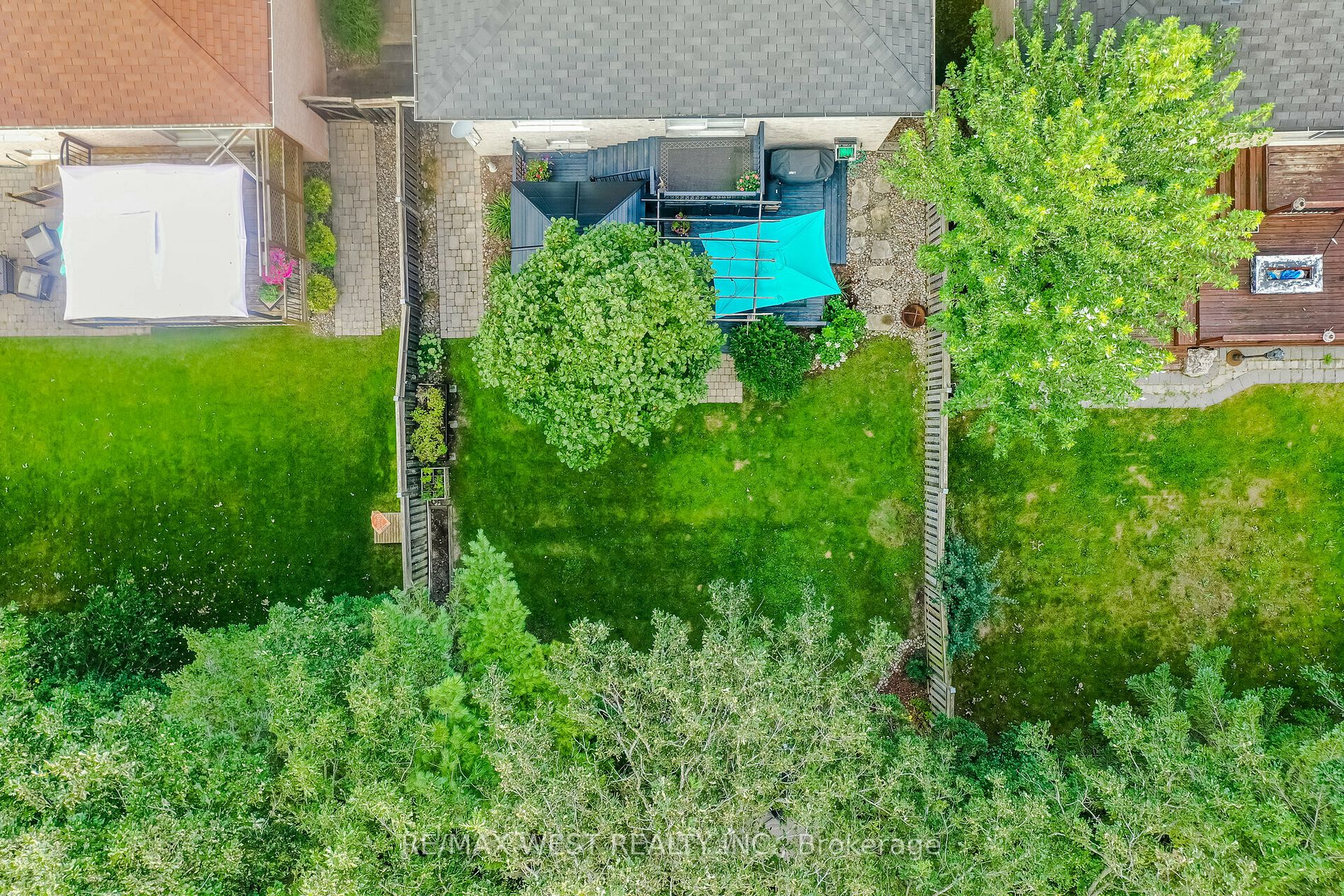 6 Meadow Brook Court