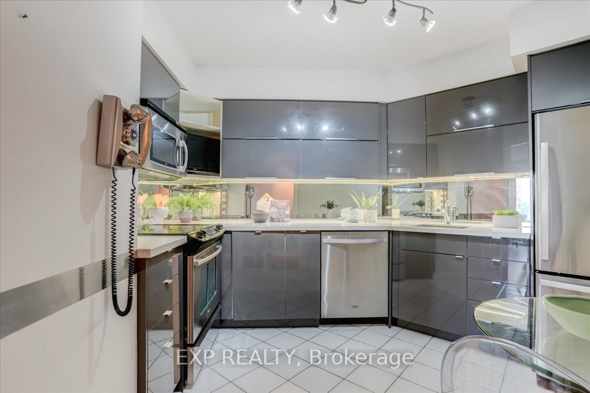 Listing W6780228 - Large Photo # 4