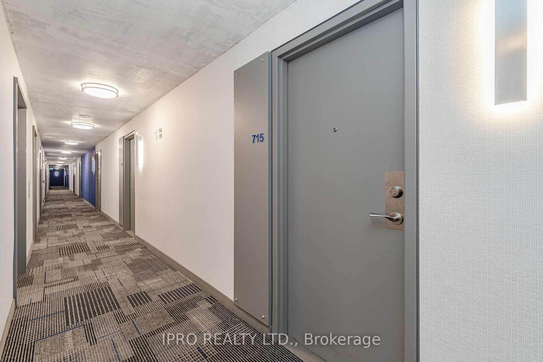 250 Manitoba St, #715