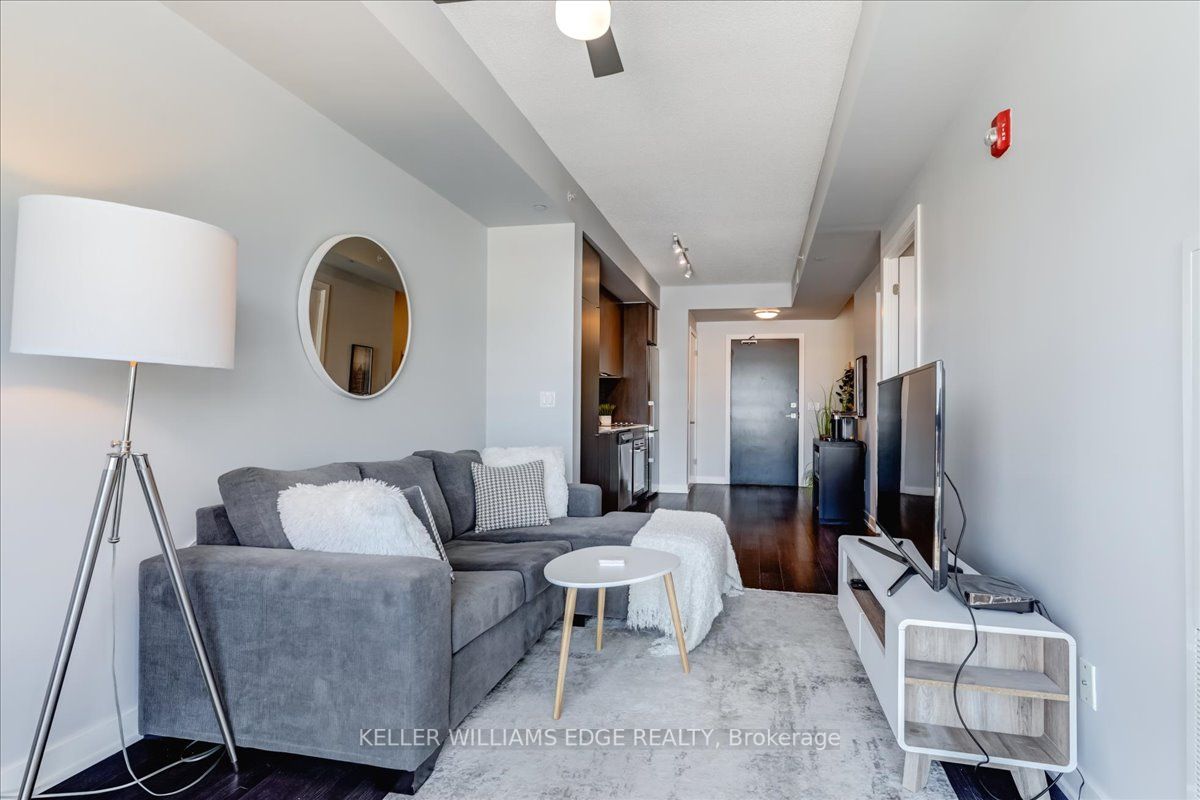 5230 Dundas St, #A626