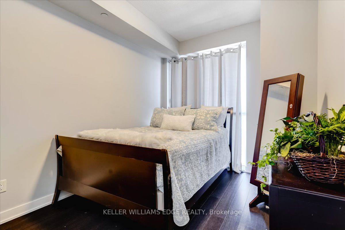 5230 Dundas St, #A626