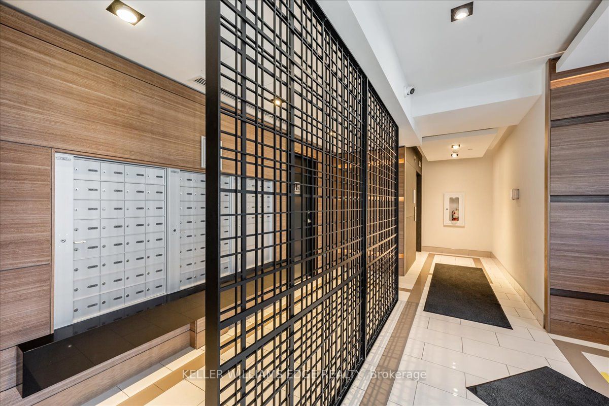 5230 Dundas St, #A626