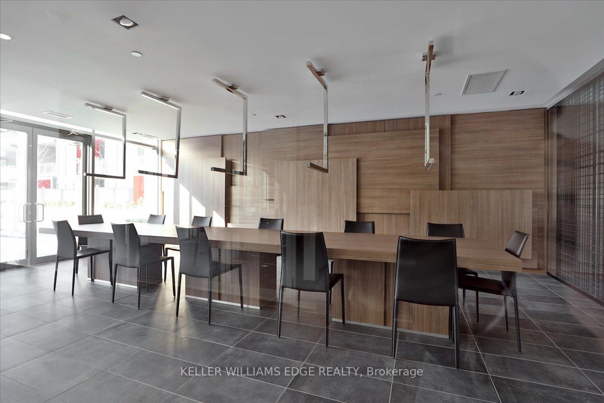 5230 Dundas St, #A626