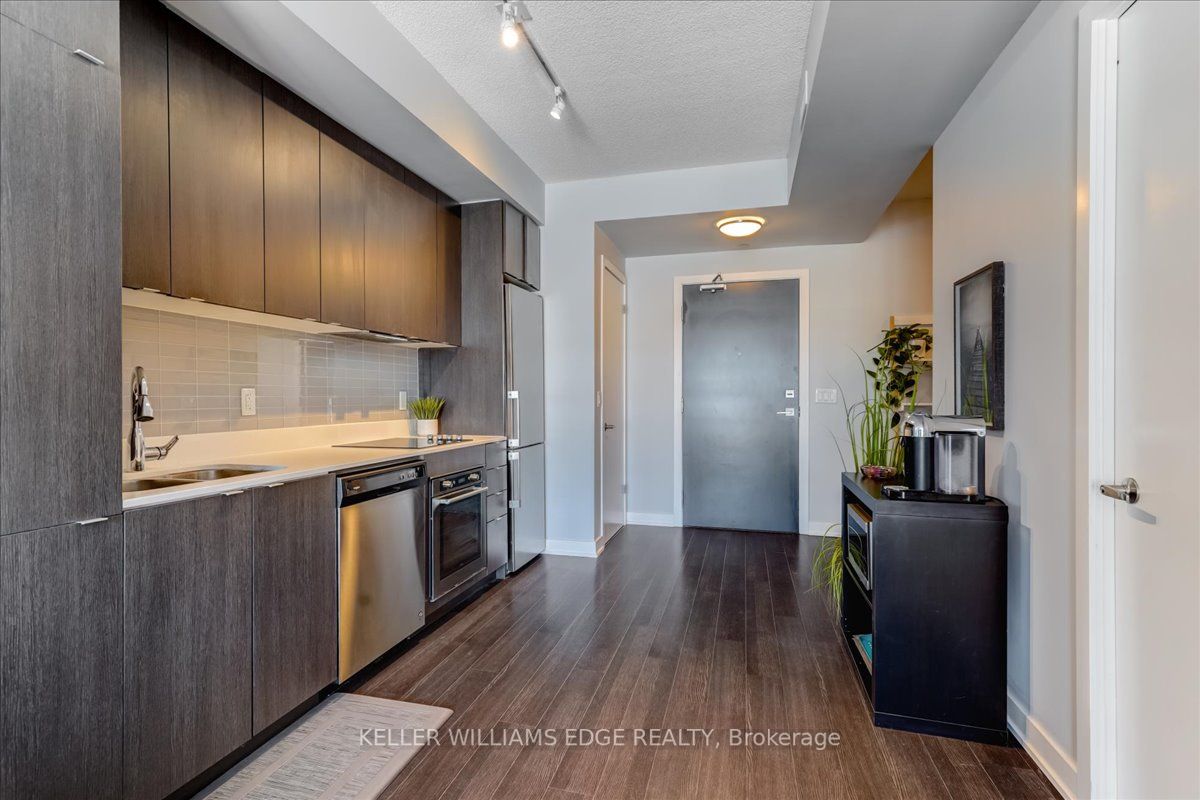 5230 Dundas St, #A626