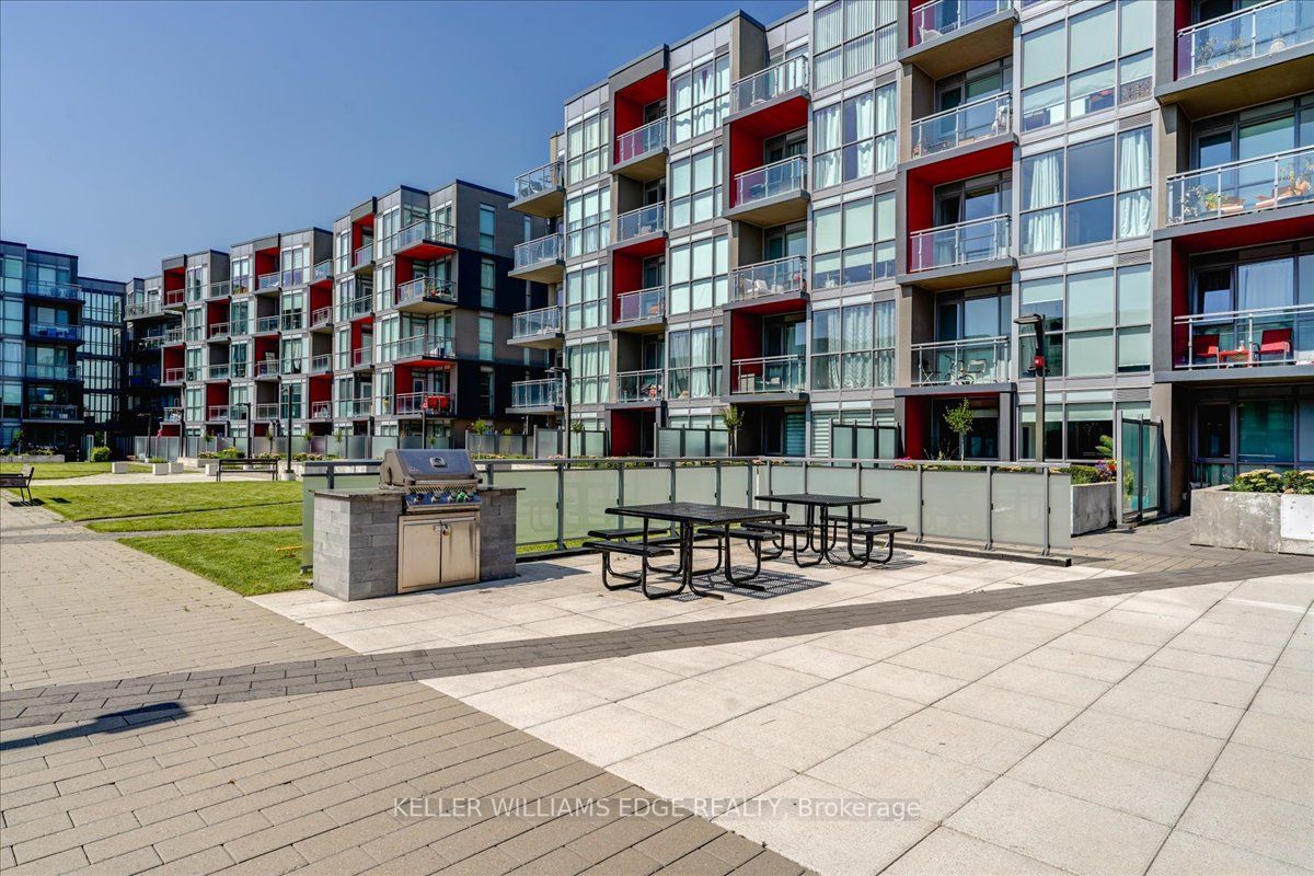 5230 Dundas St, #A626