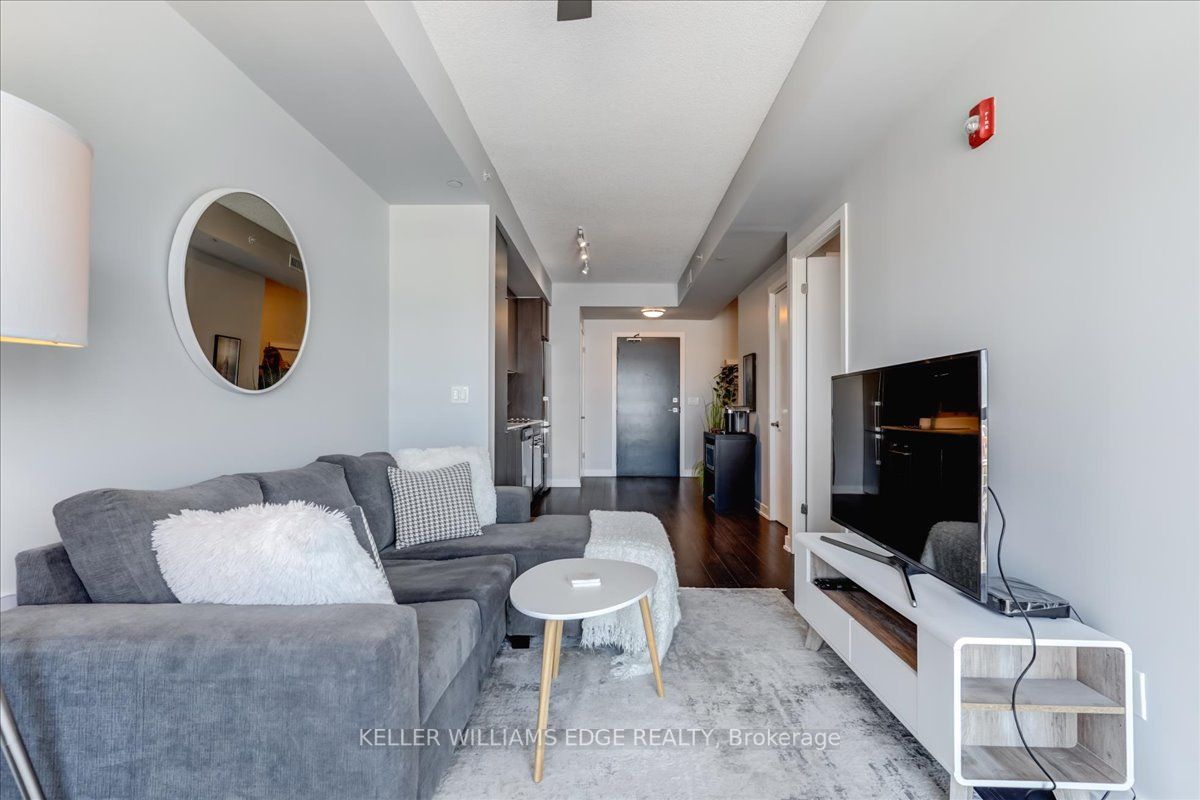 5230 Dundas St, #A626