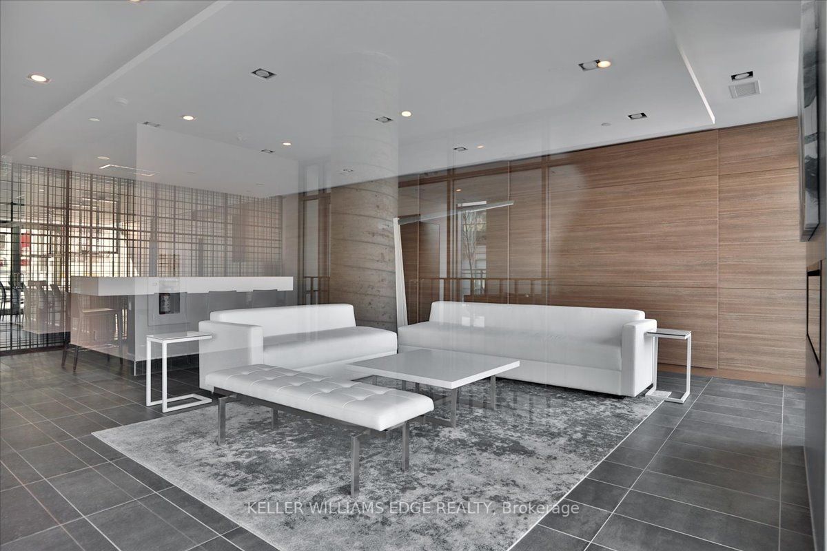 5230 Dundas St, #A626