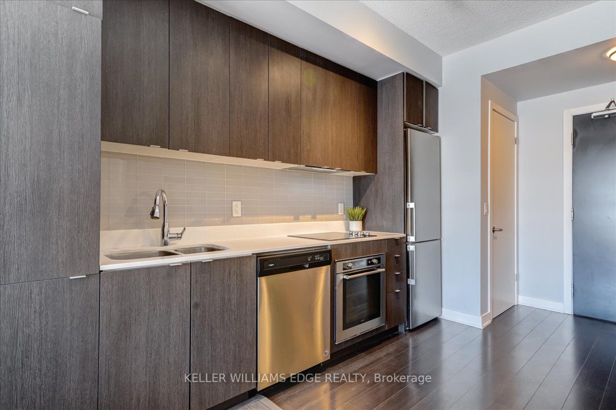 5230 Dundas St, #A626