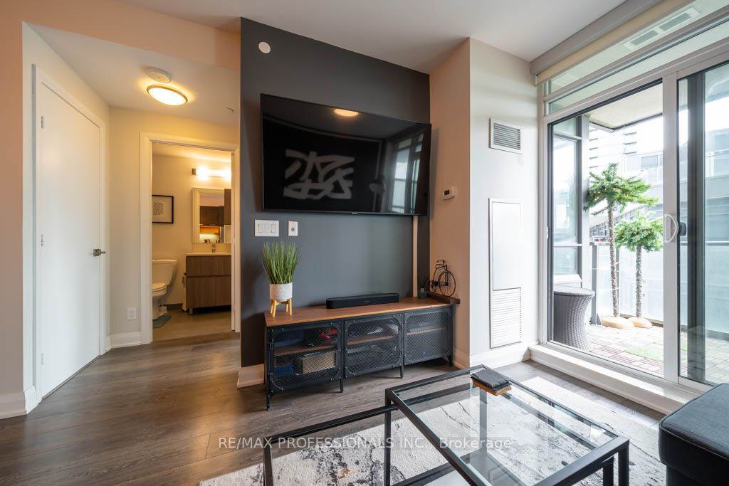 36 Park Lawn Rd, #501