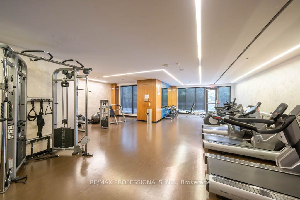 36 Park Lawn Rd, #501