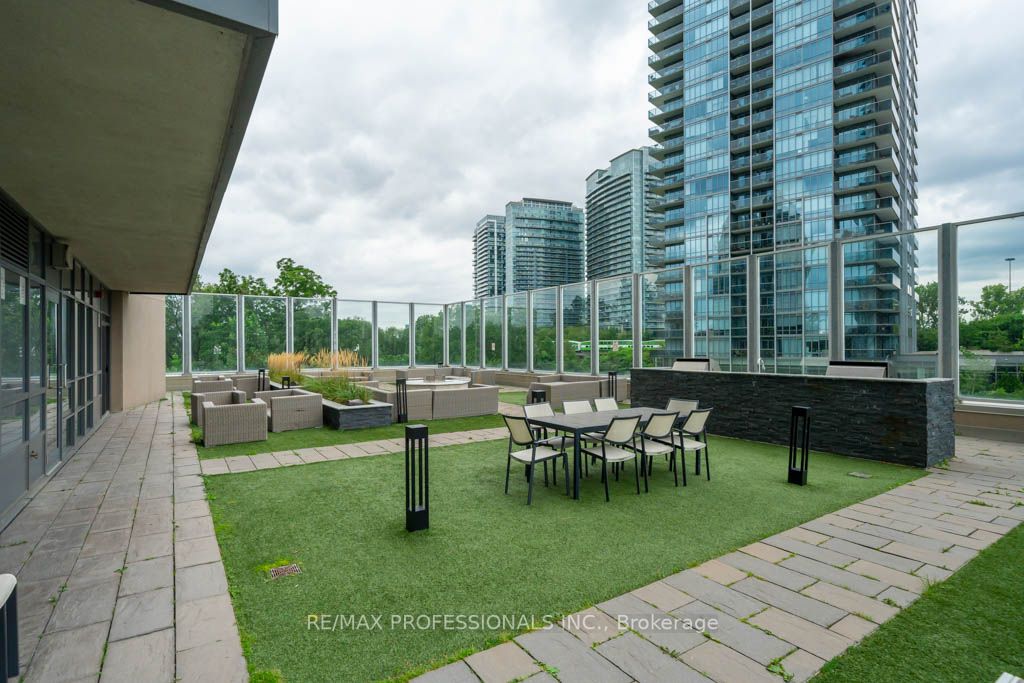 36 Park Lawn Rd, #501