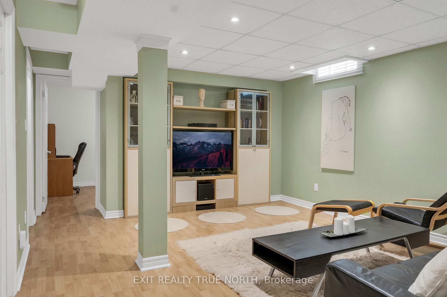 28 Fairbank Court