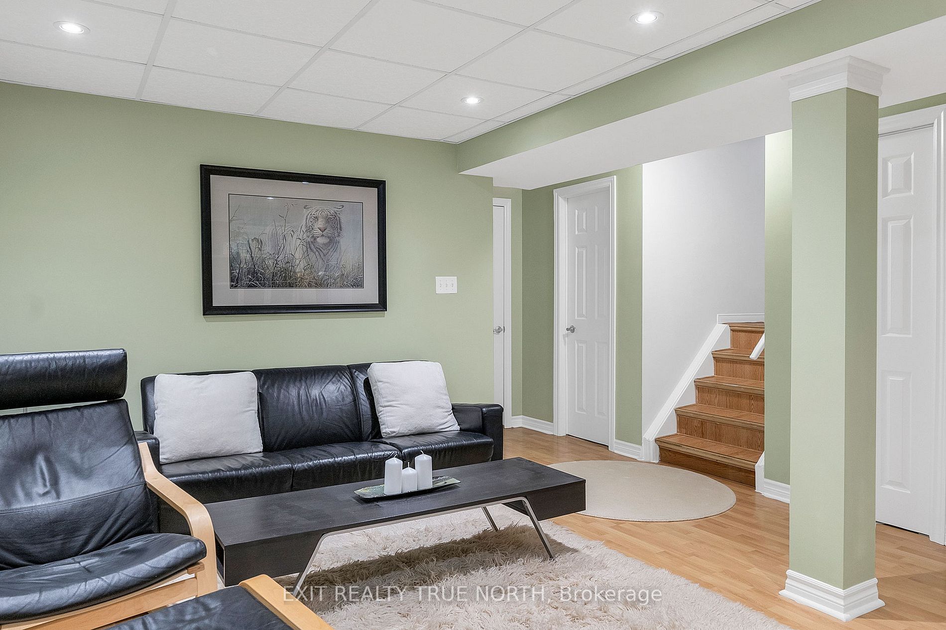 28 Fairbank Court