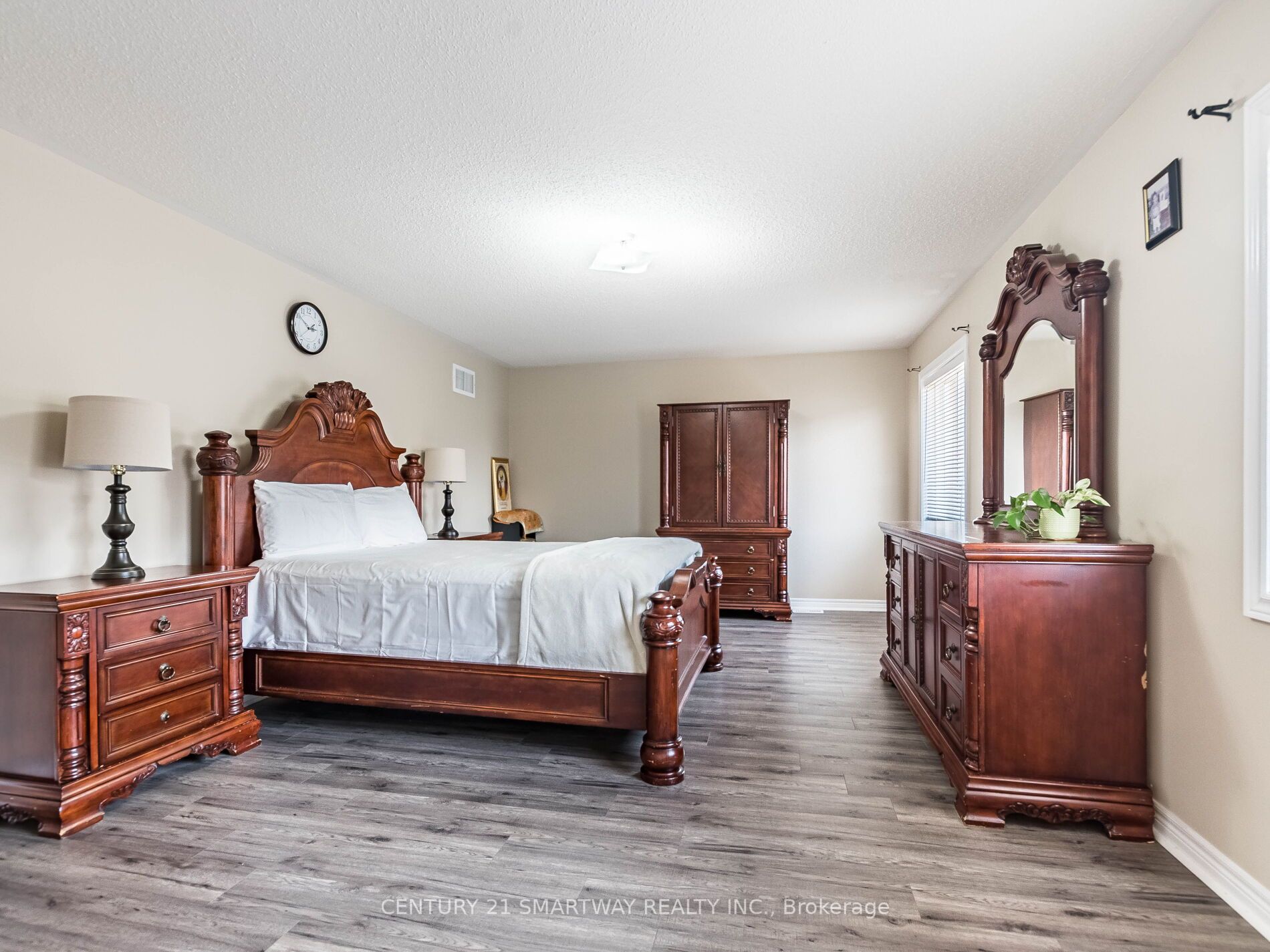 32 Ocean Ridge Dr