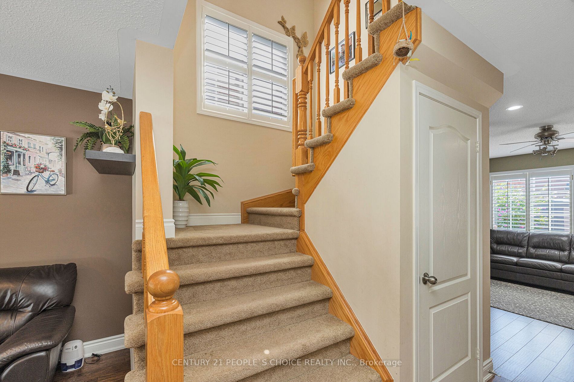 1051 Bowring Cres