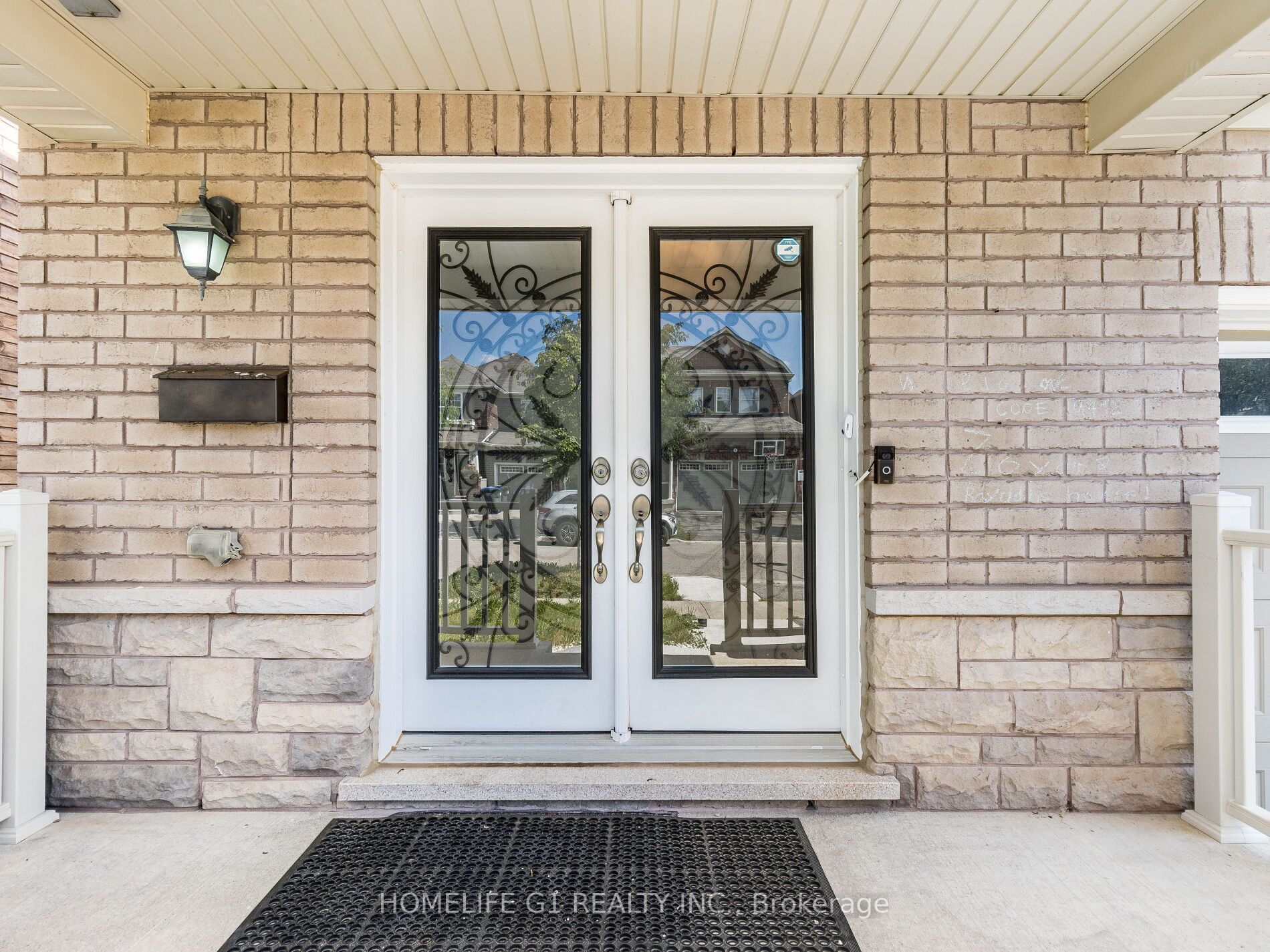 8 Locomotive Cres