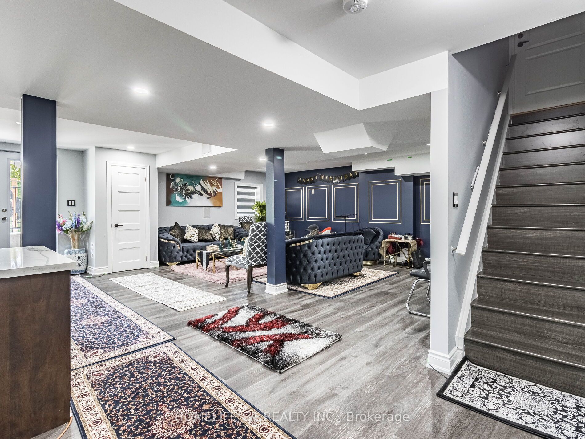 8 Locomotive Cres
