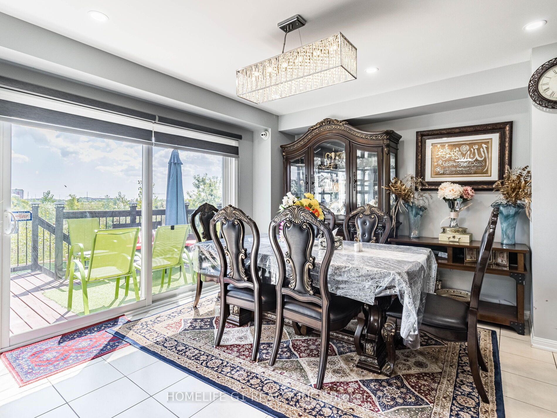8 Locomotive Cres
