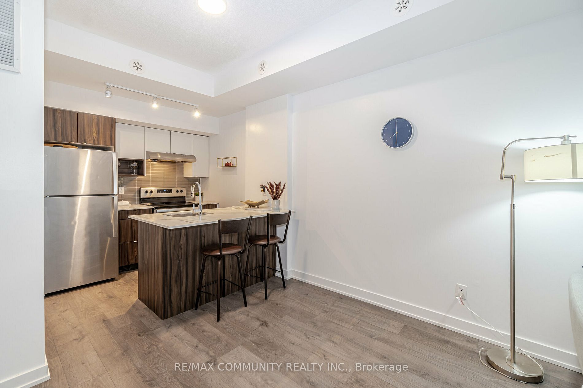 1141 Cooke Blvd, #409