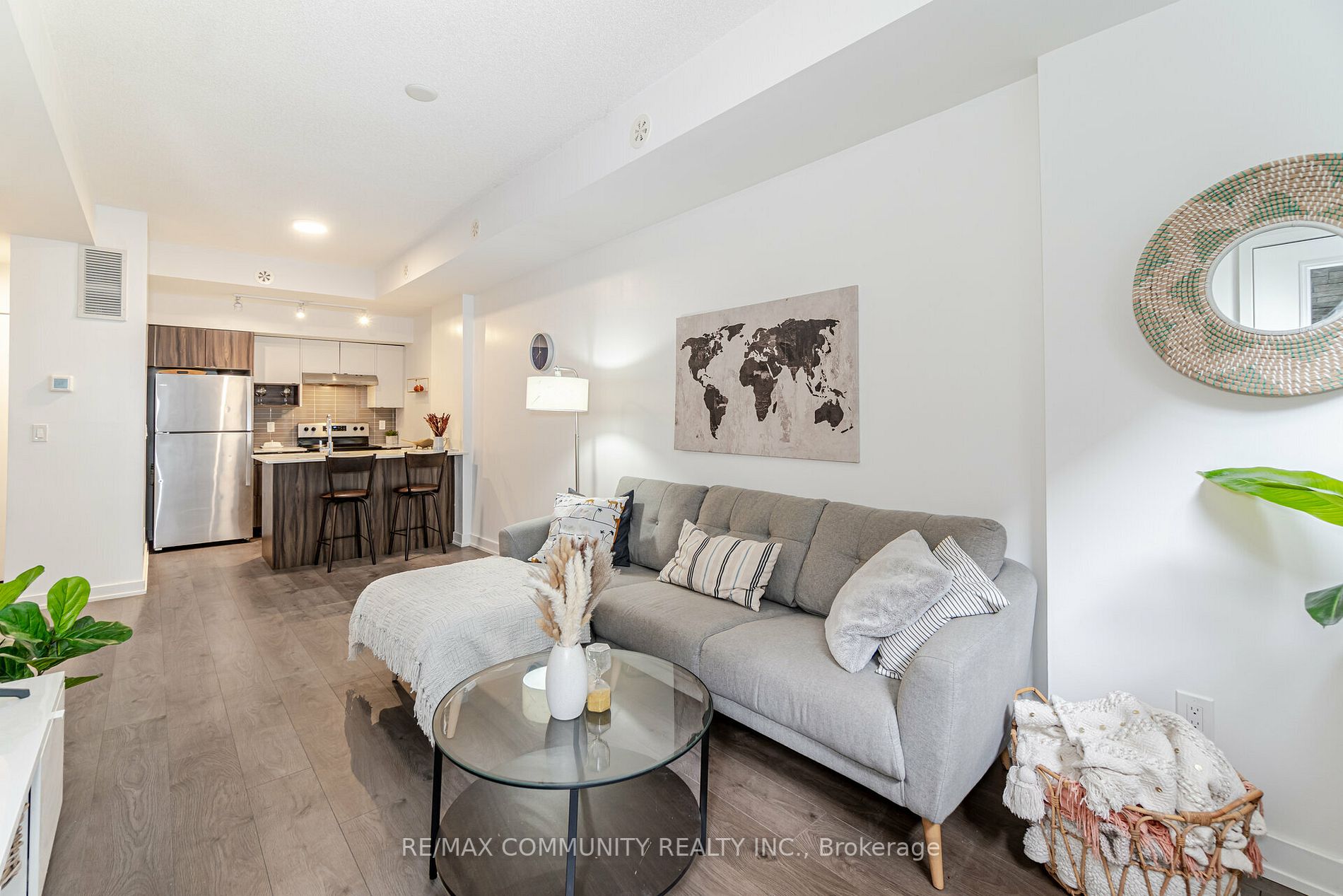 1141 Cooke Blvd, #409