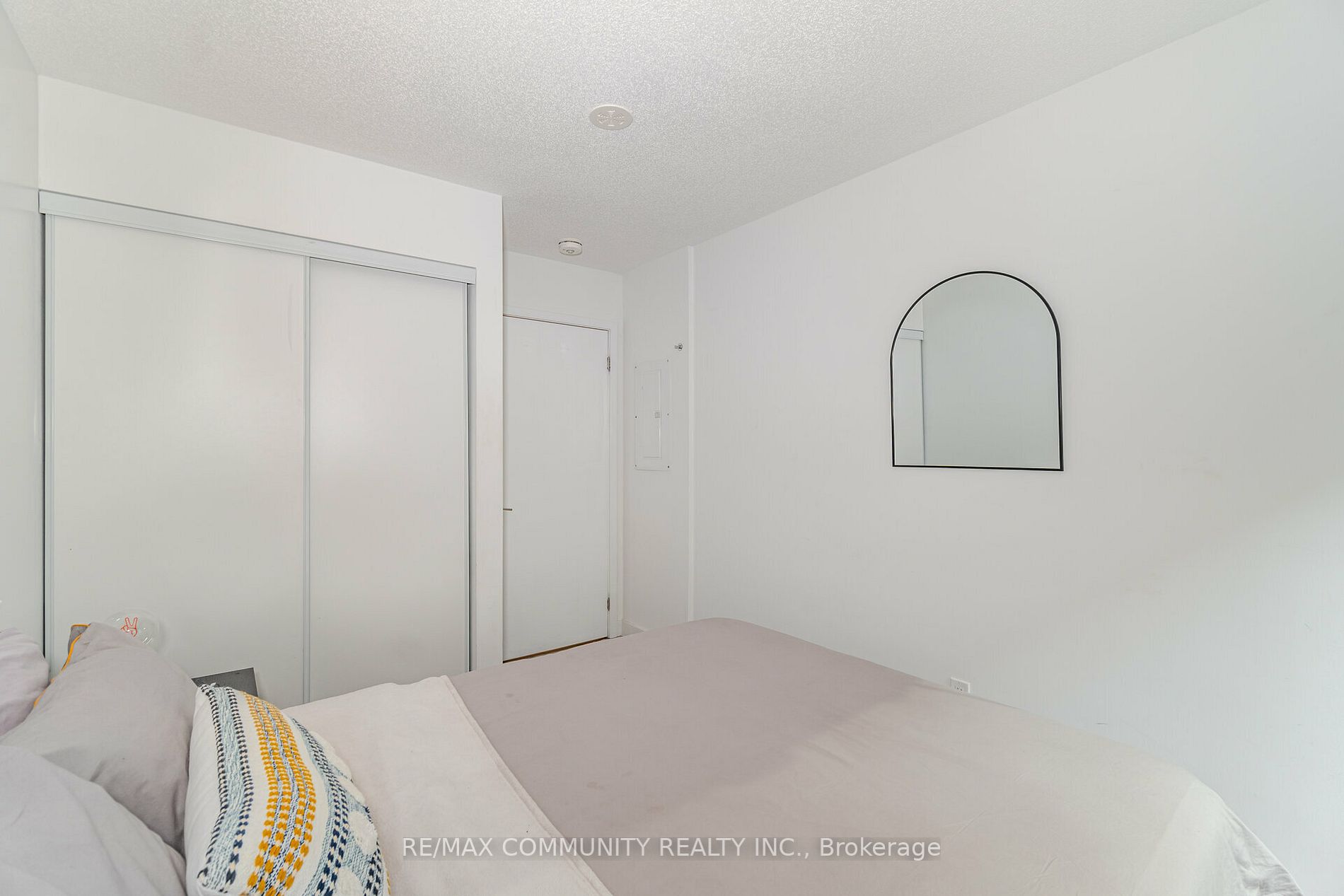 1141 Cooke Blvd, #409