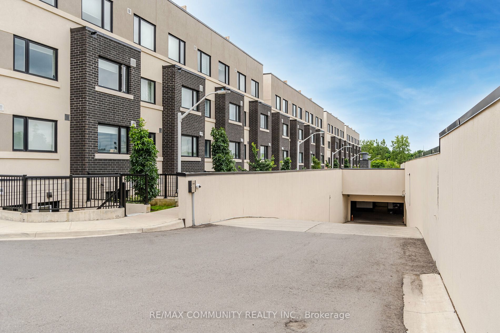 1141 Cooke Blvd, #409