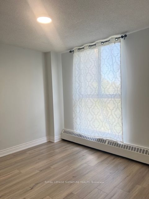 4673 Jane St, #410