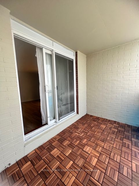 4673 Jane St, #410