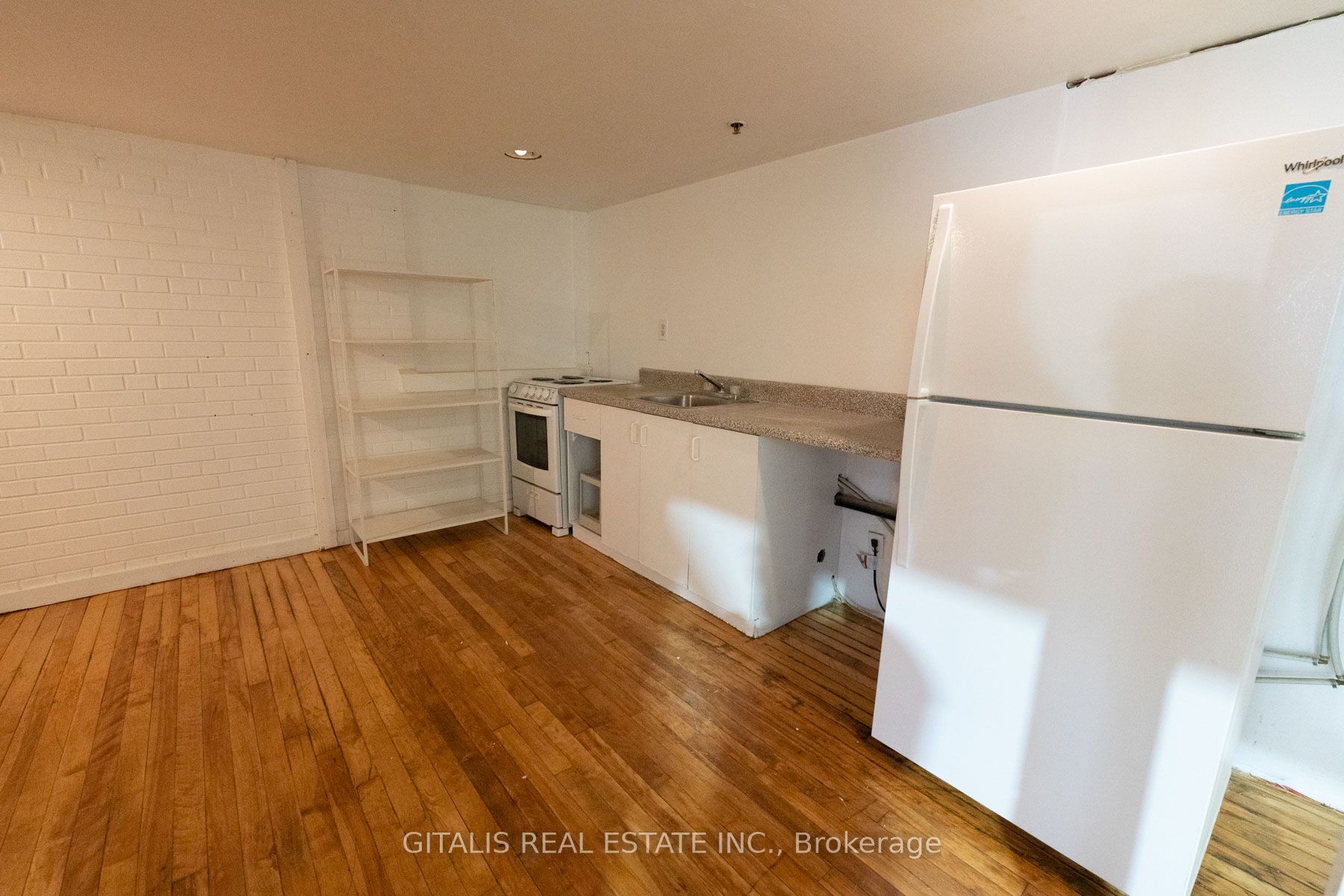 227 Sterling Rd, #215