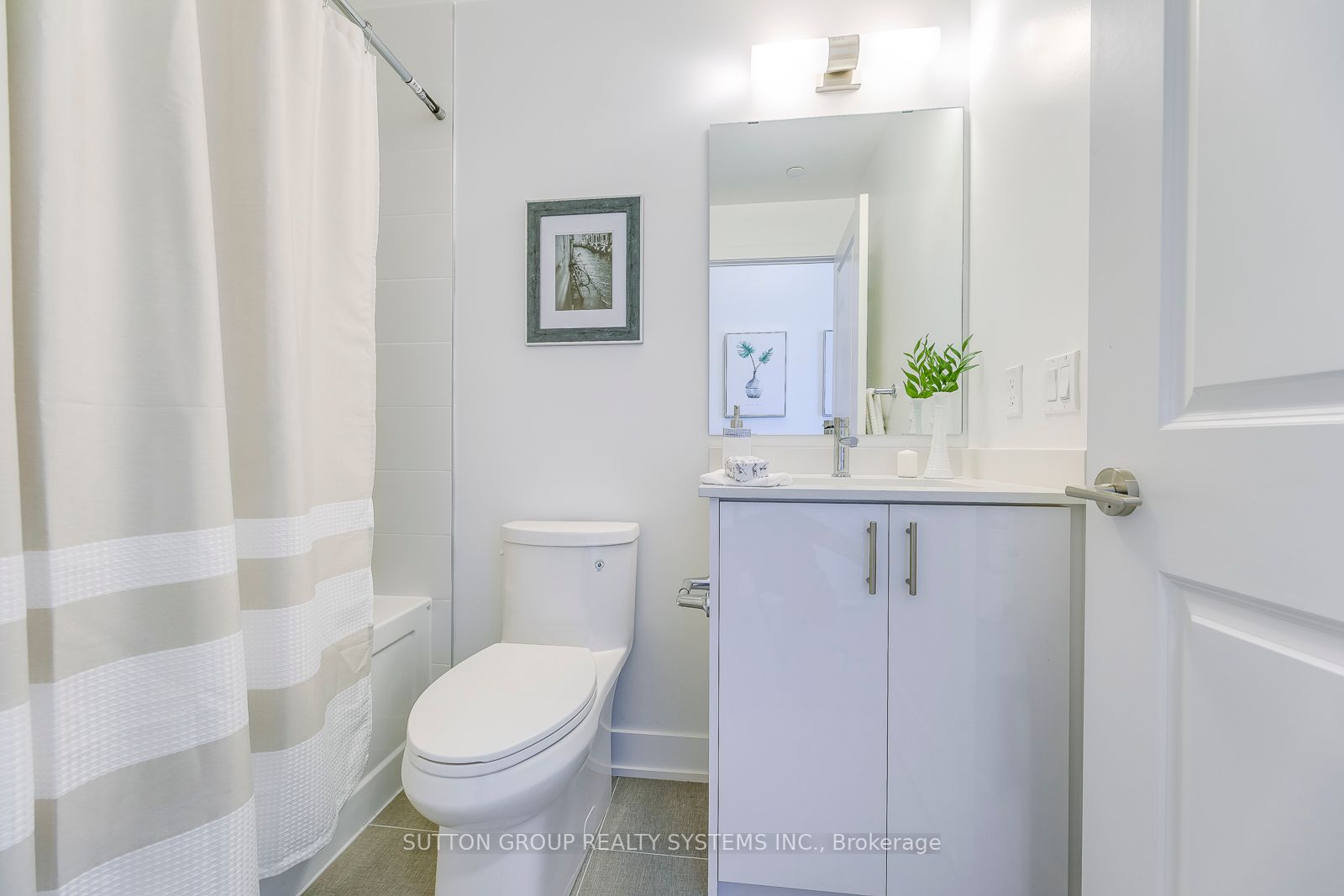 1050 Main St E, #103