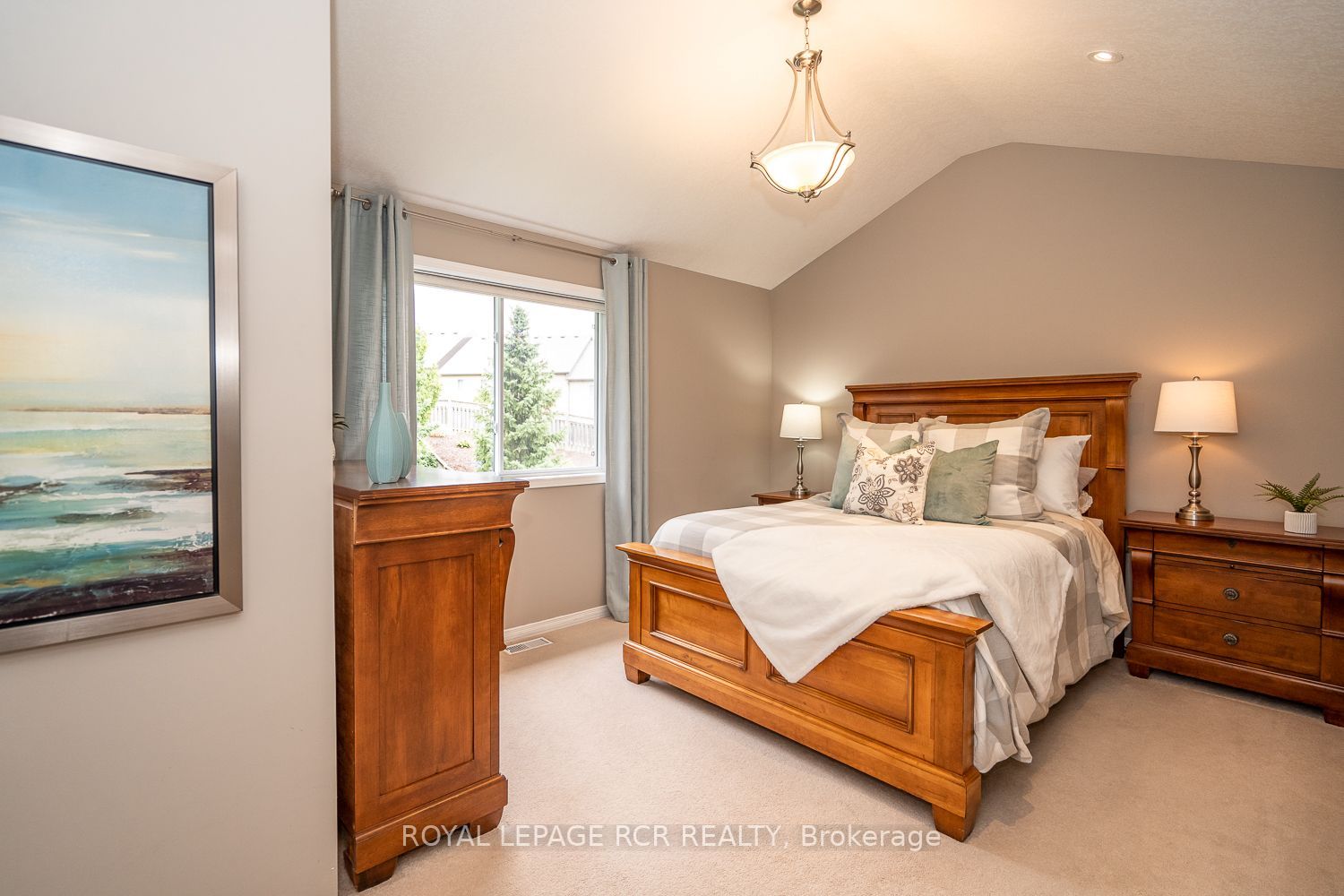 37 Althorp Drive