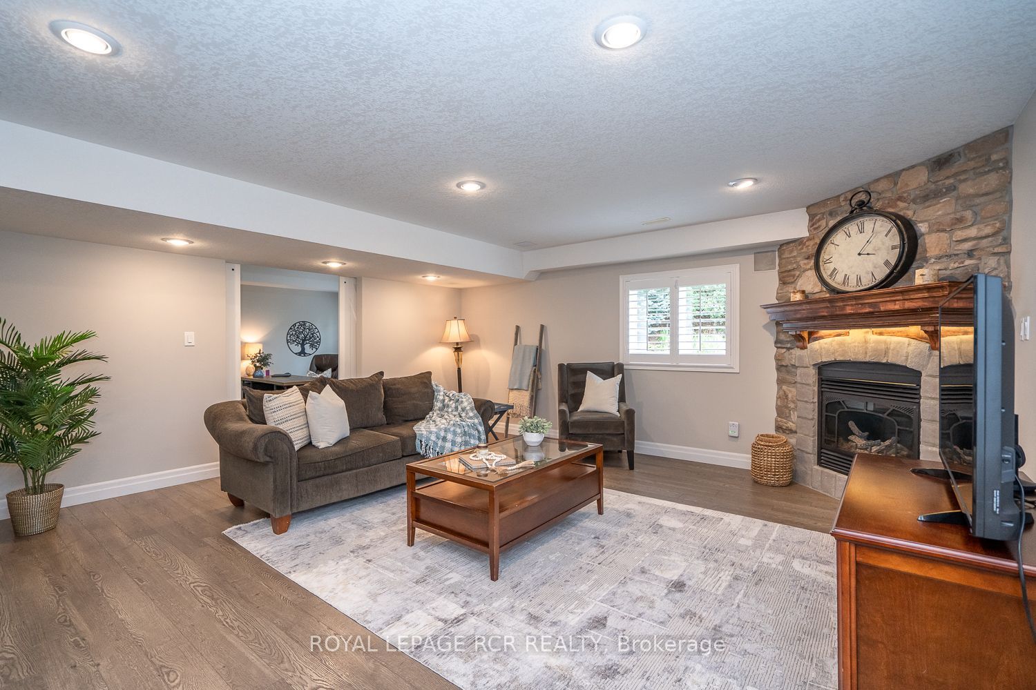 37 Althorp Drive