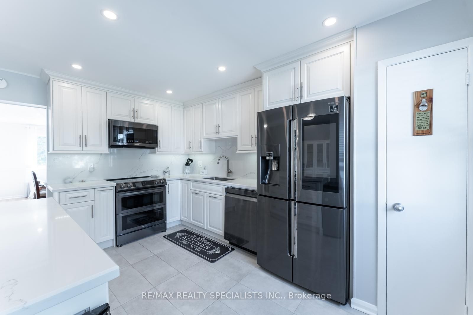 2651 Aquitaine Ave, #19