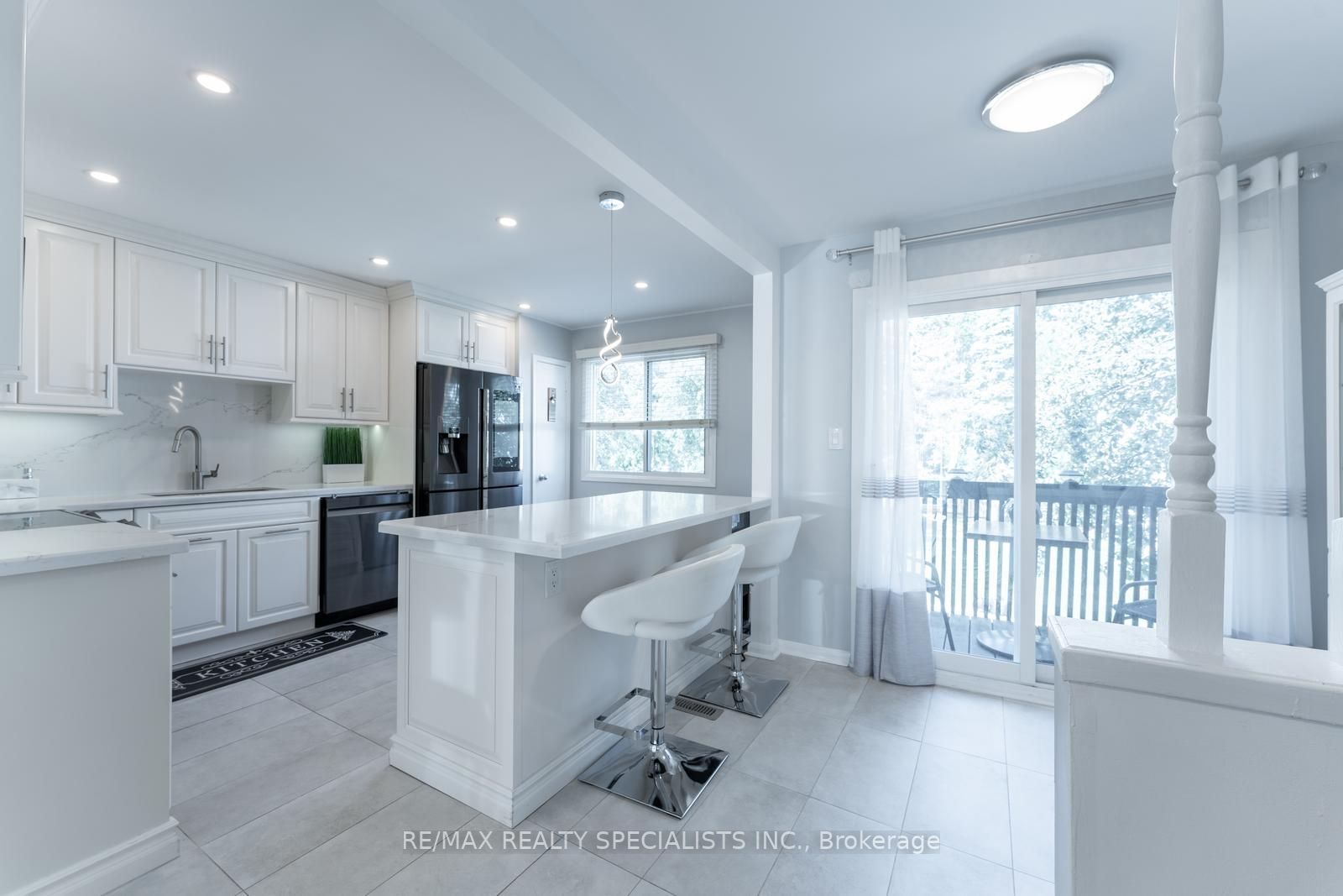2651 Aquitaine Ave, #19