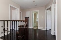 12 Ridgemore Cres