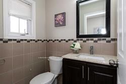 12 Ridgemore Cres
