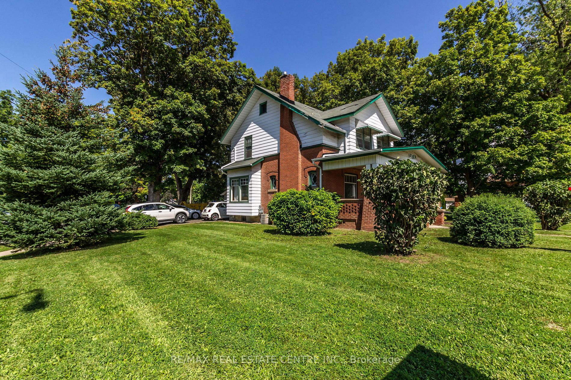 71 Guelph St N