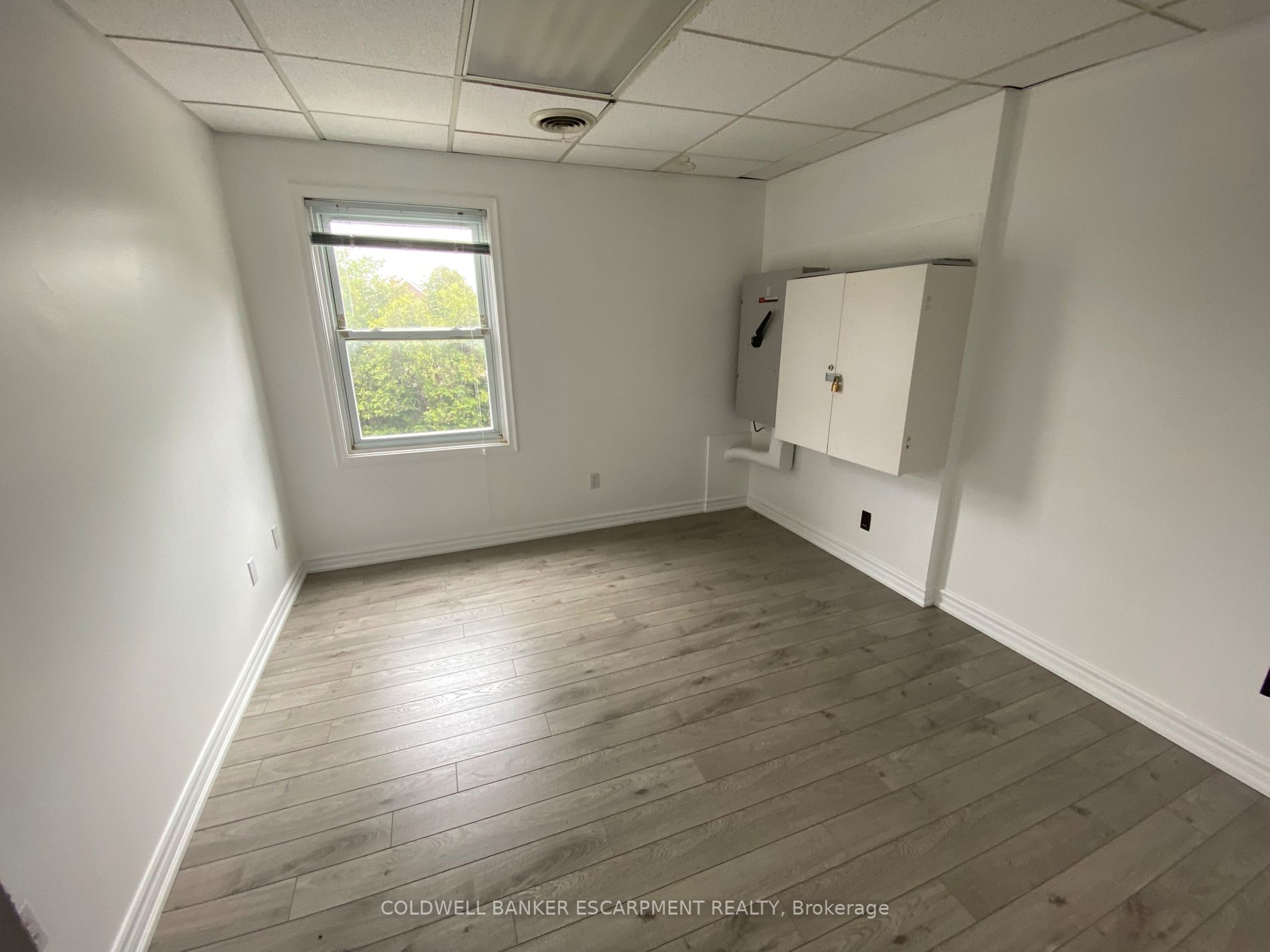 294 Queen St E, #201