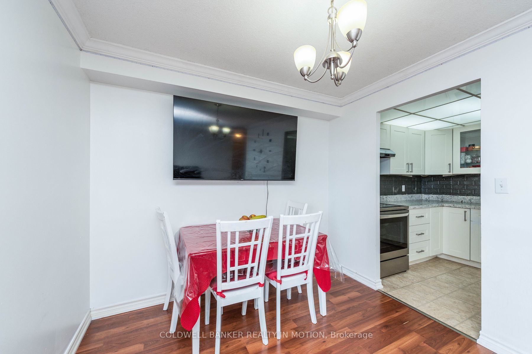 155 Hillcrest Ave, #905