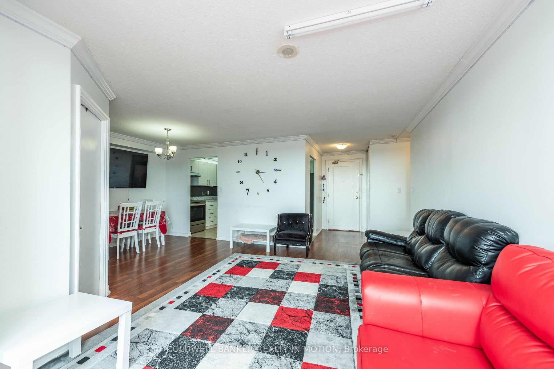 155 Hillcrest Ave, #905