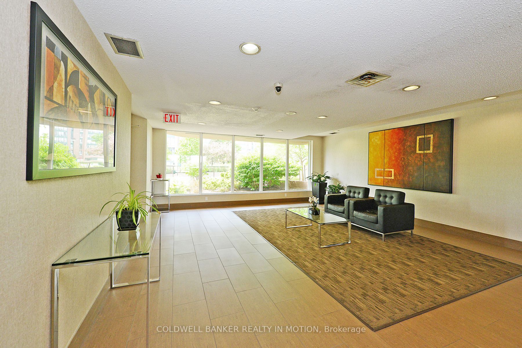 155 Hillcrest Ave, #905