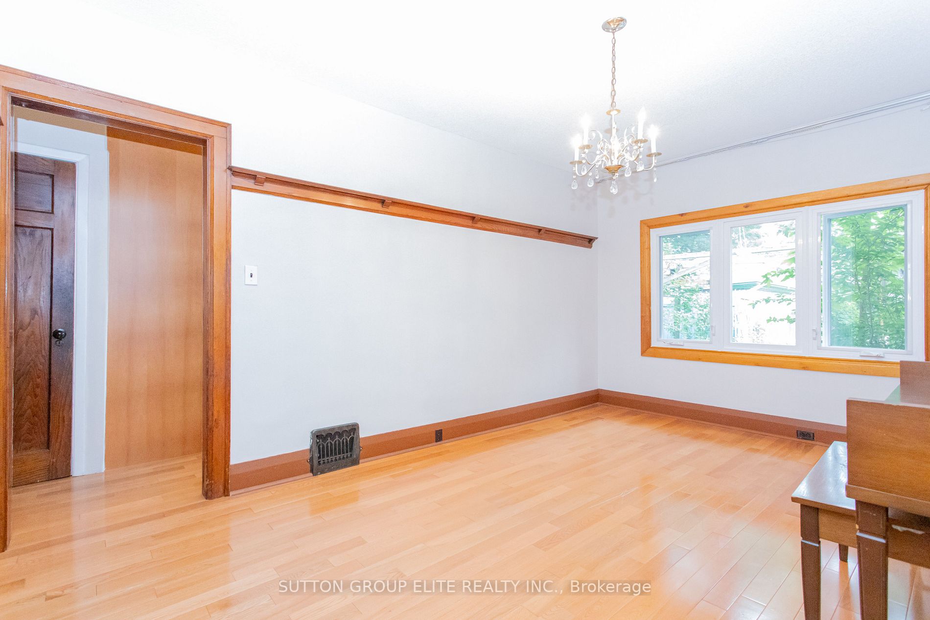 313 Willard Ave