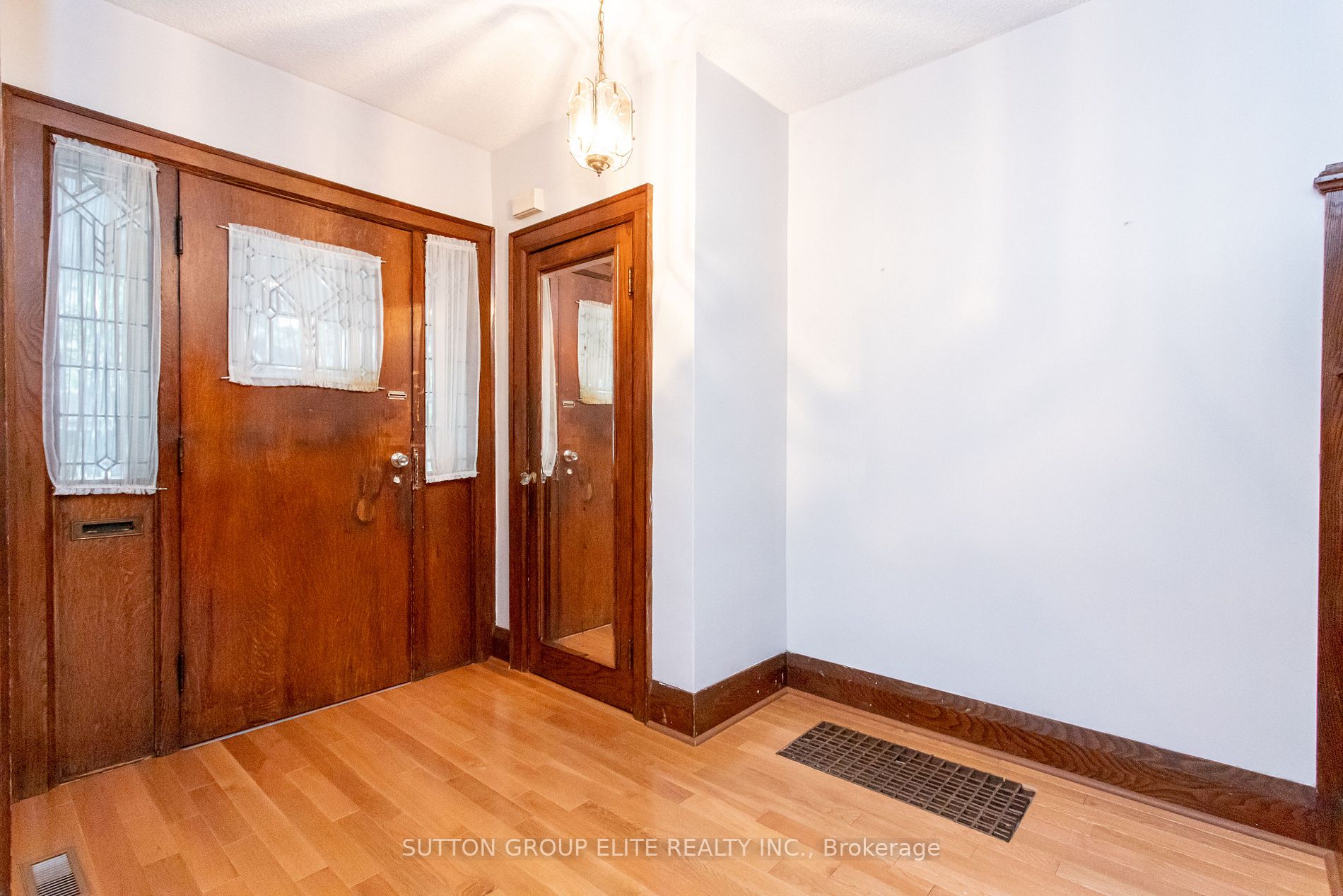 313 Willard Ave