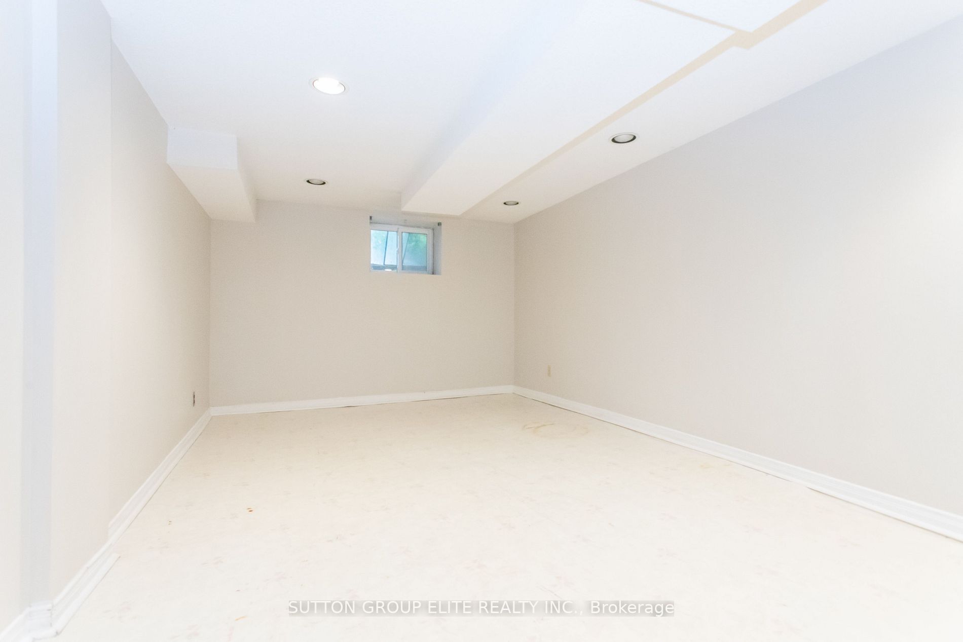 313 Willard Ave