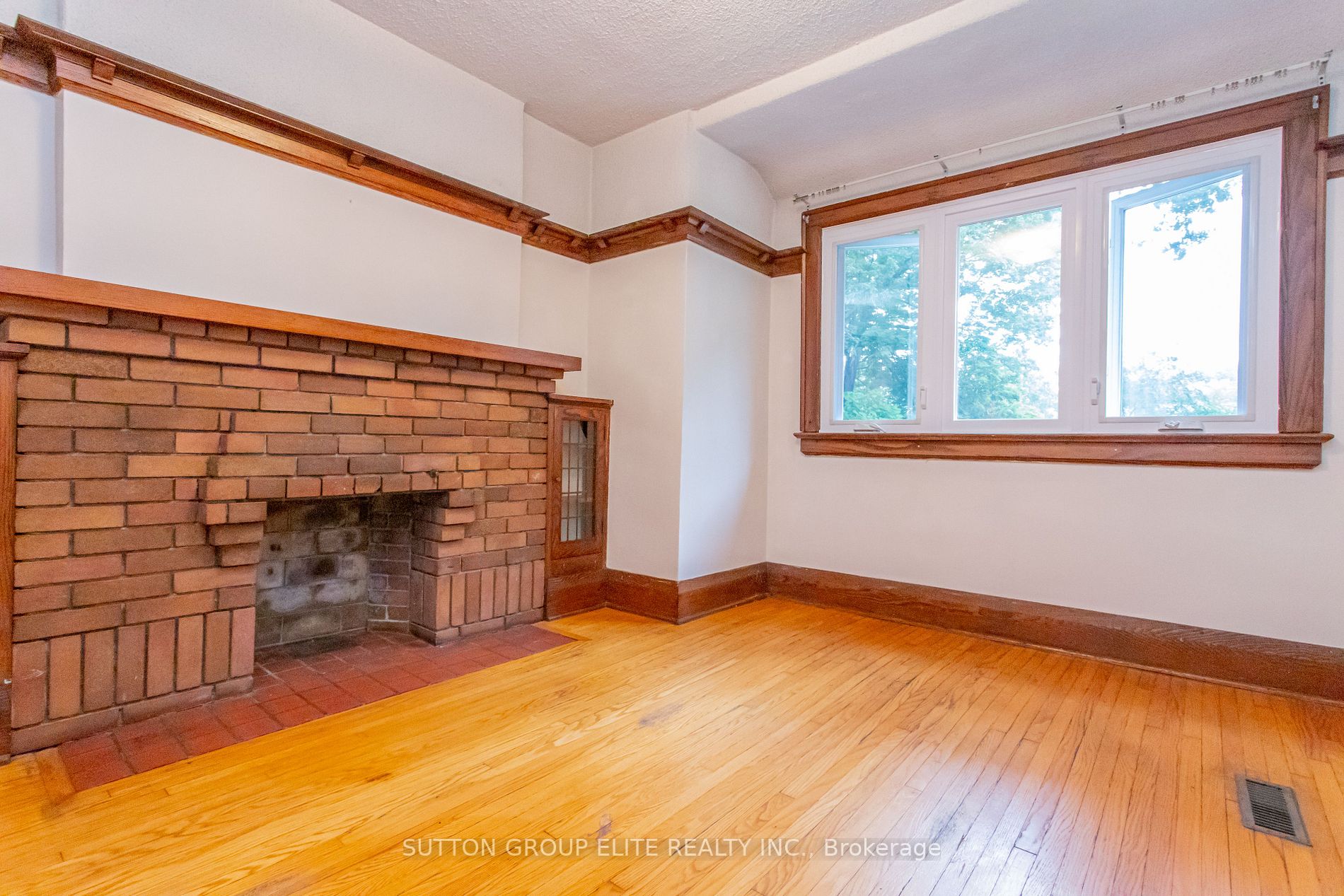 313 Willard Ave